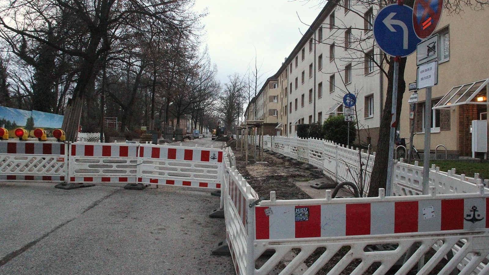Baustelle-wird-noch-mal-verl-ngert-Grund-erinnert-an-Ostblock