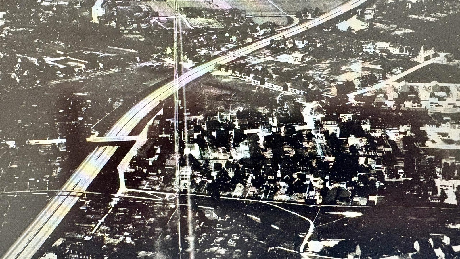 Seltene-Stadtansicht-Die-nagelneue-Autobahn-516-in-Oberhausen-im-Jahr-1967