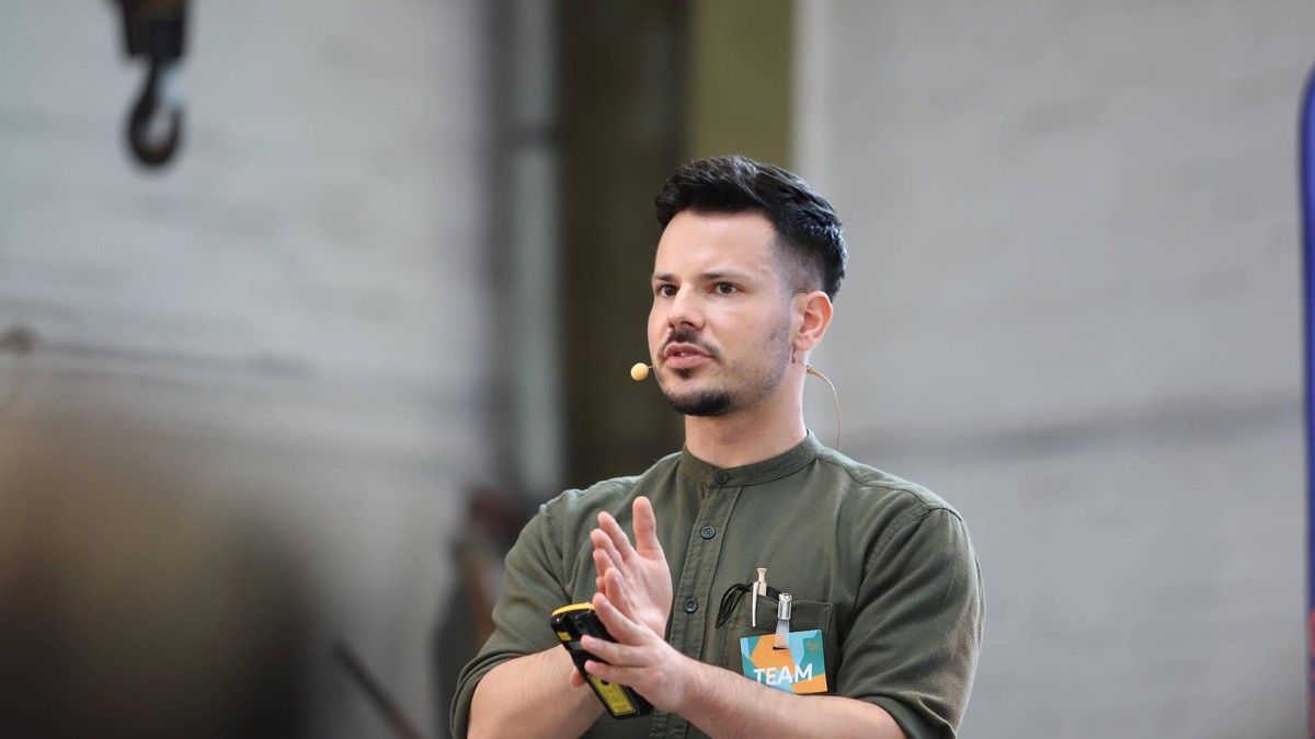 Über 6000 Besucher bei der VeggieWorld 2022 in Düsseldorf Speaker Niko Rittenau. Auf der VeggieWorld 2022 im Areal Böhle