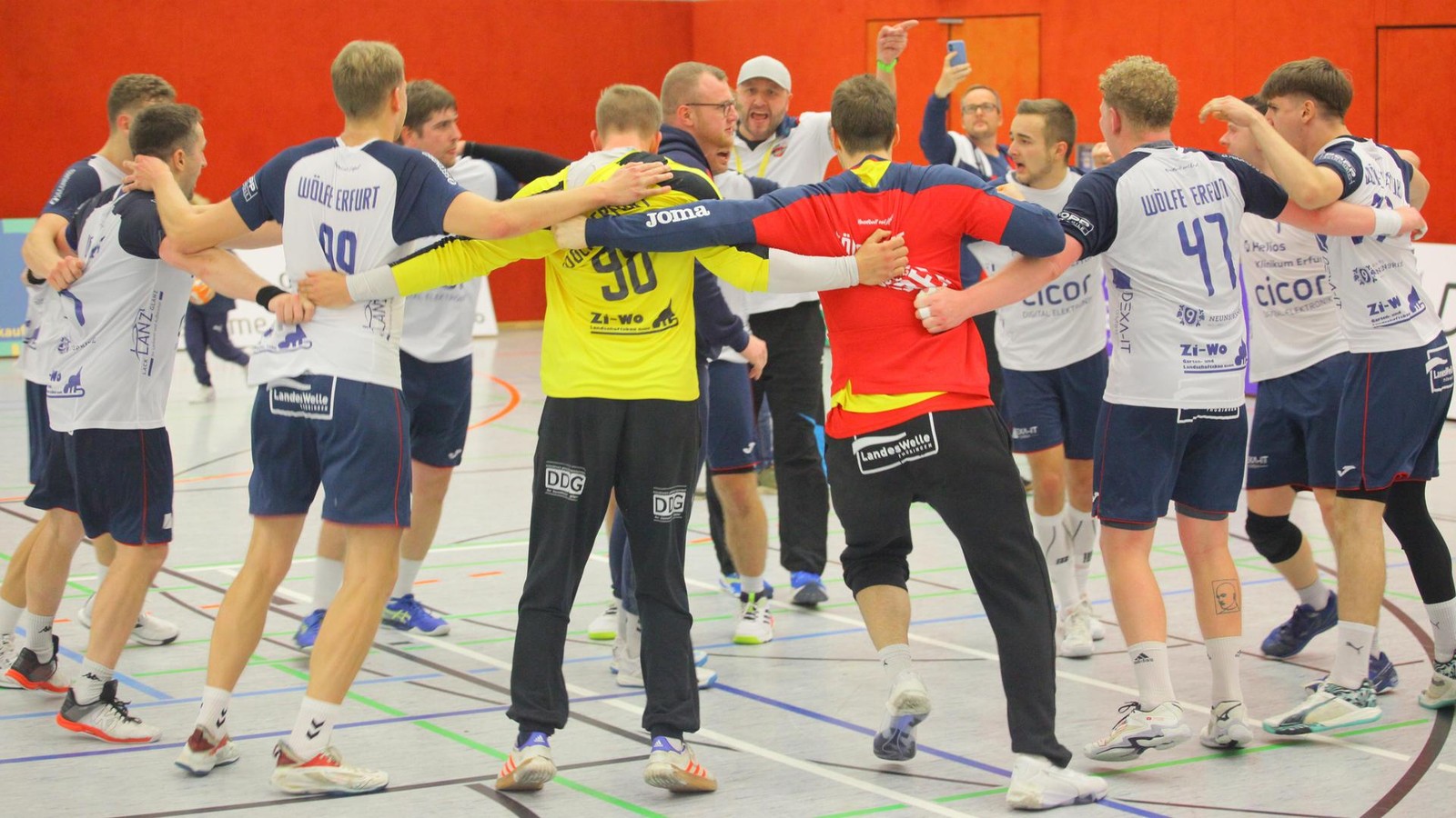 Eishockey-Handball-und-Basketball-satt-in-Erfurt