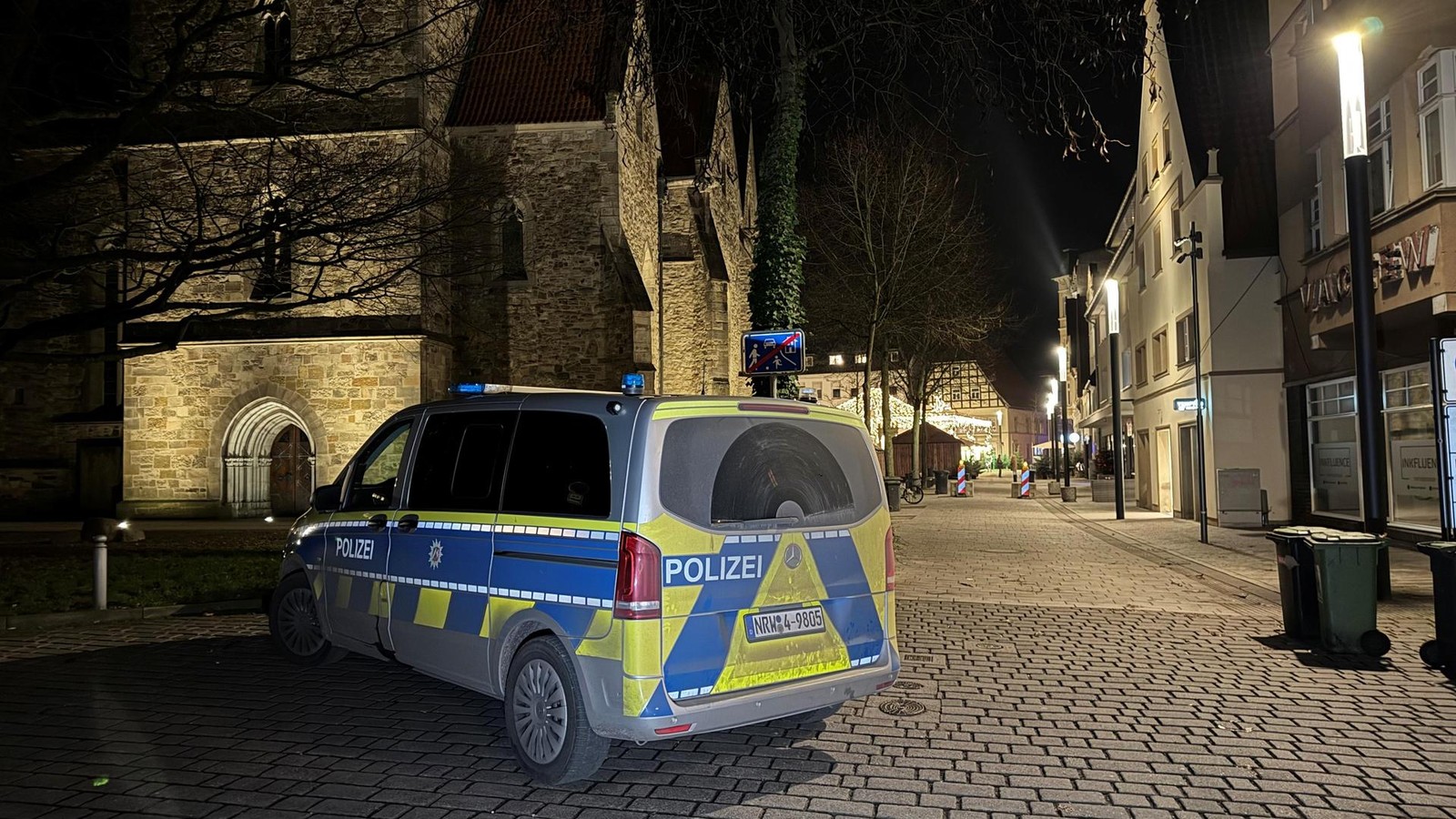 16-J-hriger-durch-Messerangriff-lebensgef-hrlich-verletzt