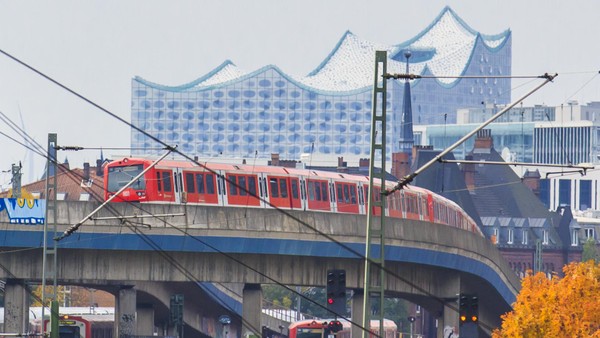 So fahren Bus und Bahn in Hamburg über Weihnachten und Silvester