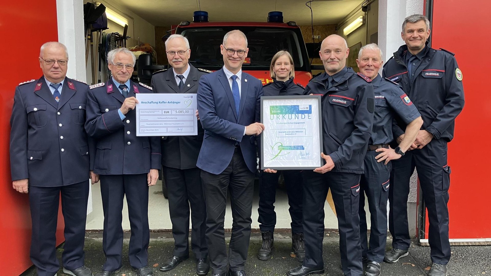 Diese-Feuerwehr-aus-Jena-macht-mehr-als-nur-Br-nde-zu-l-schen