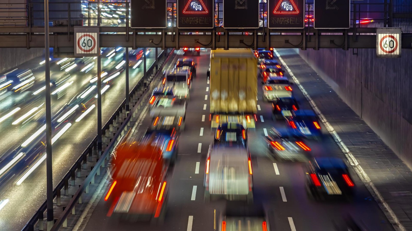 Rolle-r-ckw-rts-beim-Verbrenner-Aus-Ist-die-Autoindustrie-jetzt-gerettet-