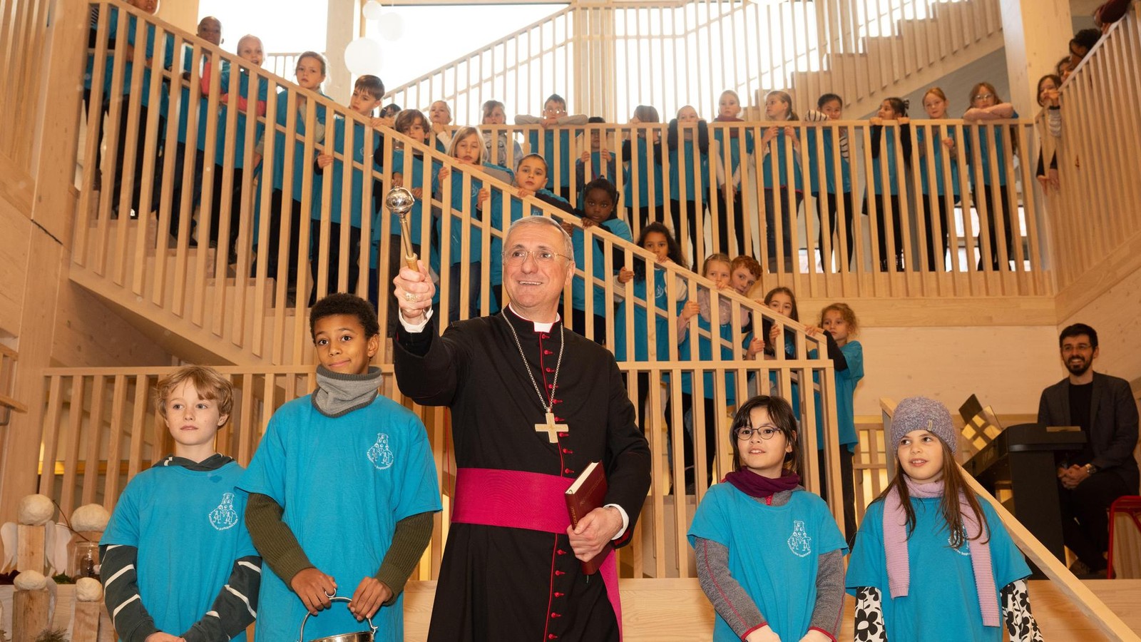 Nach-Aufregung-um-Schlie-ungen-Erzbistum-weiht-neue-Schule-ein