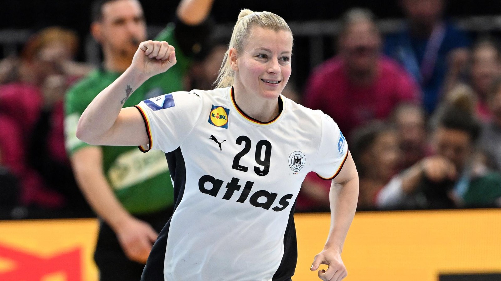 Handball-WM-live-Traum-vom-Finale-lebt-DHB-Frauen-gegen-Favorit-Frankreich
