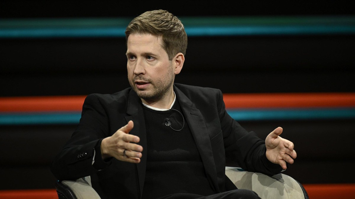 Kevin Kühnert (Ex-Politiker) 12/25 her Kevin Kühnert am 11...