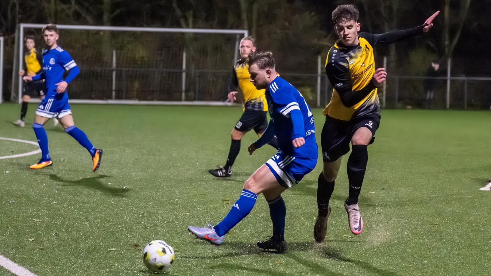 Jahresabschluss-und-Krisengipfel-Hamborn-07-ist-beim-GSV-Moers-zu-Gast