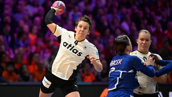 Handball-Wunder perfekt! DHB-Frauen schlagen Frankreich und stehen im WM-Finale