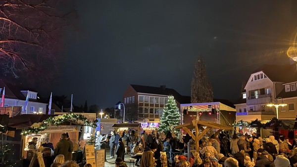 Trotz Bedrohungslage: Geesthachter strömen auf Weihnachtsmarkt