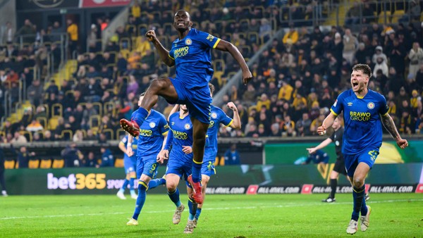 Erst Topstart, dann Tiefschlaf: Doch Eintracht zeigt bei Wahnsinnsspiel Moral