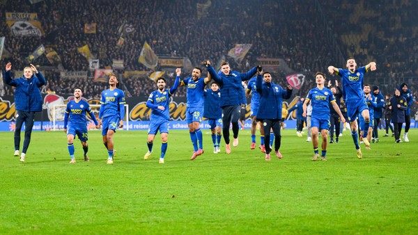 Durch Wahnsinns-Sieg: Eintracht Braunschweig erspielt sich zwei Tage Homeoffice