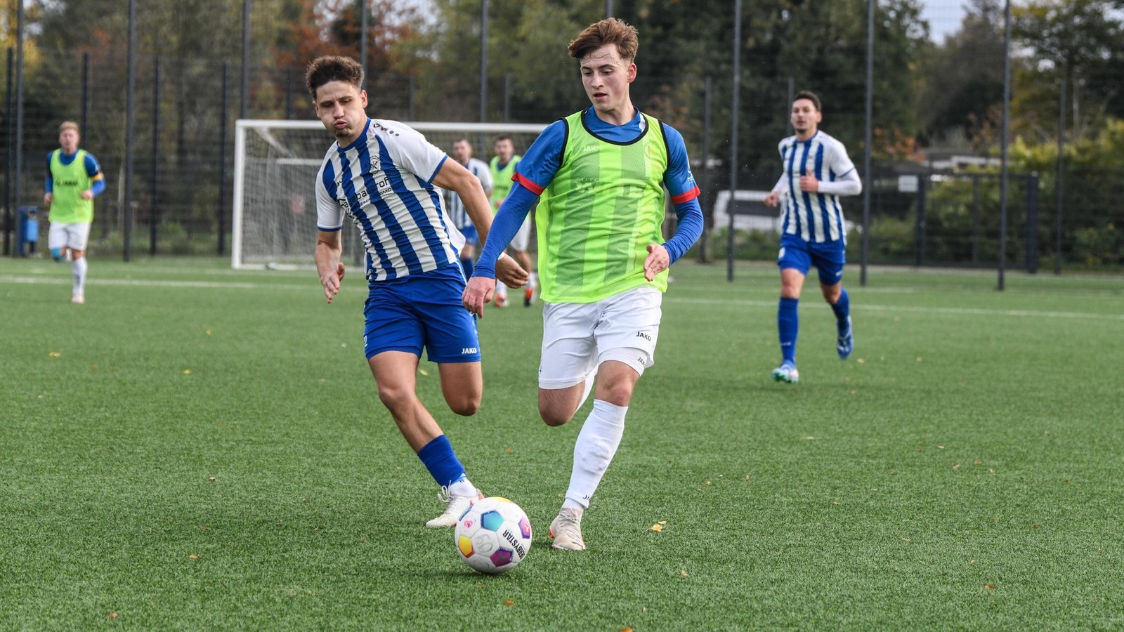 SuS-09-Dinslaken-bekleckert-sich-beim-Vorletzten-Meiderich-06-95-nicht-mit-Ruhm