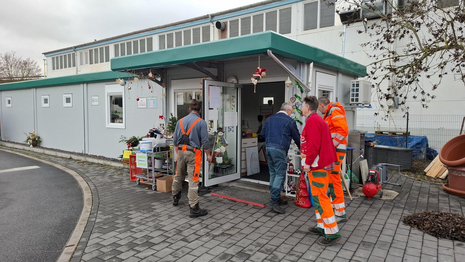 -Einfach-alles-besser-Gro-es-Lob-f-r-den-neuen-Wertstoffhof-in-Saalfeld