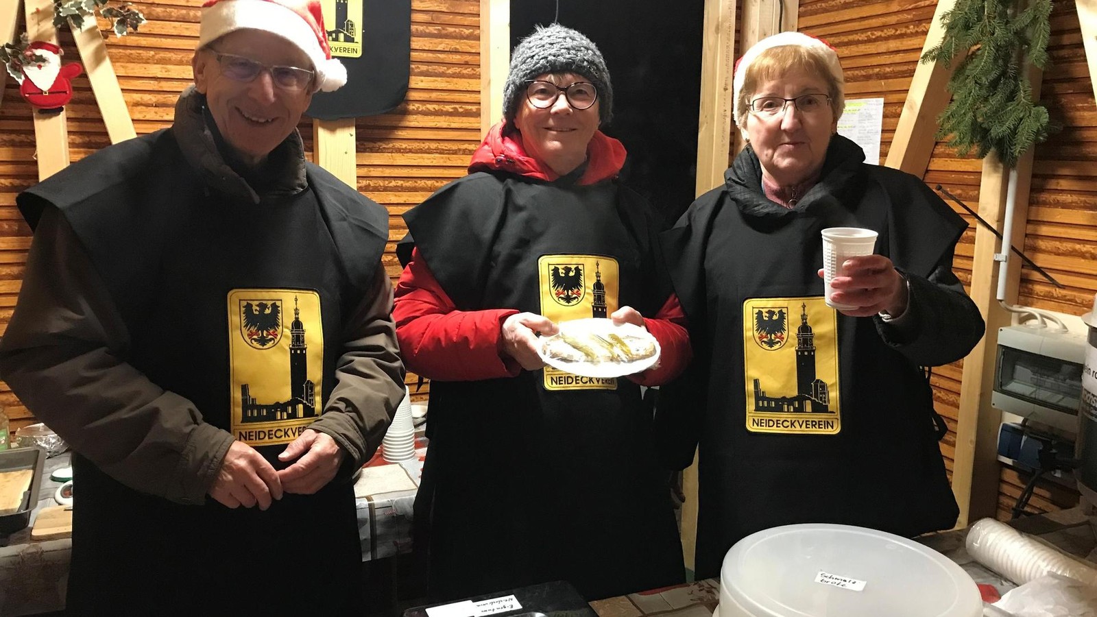 Bambule-unterm-Neideckturm-Arnst-dter-Adventsfest-begeistert-mit-Kultur-und-Kulinarik