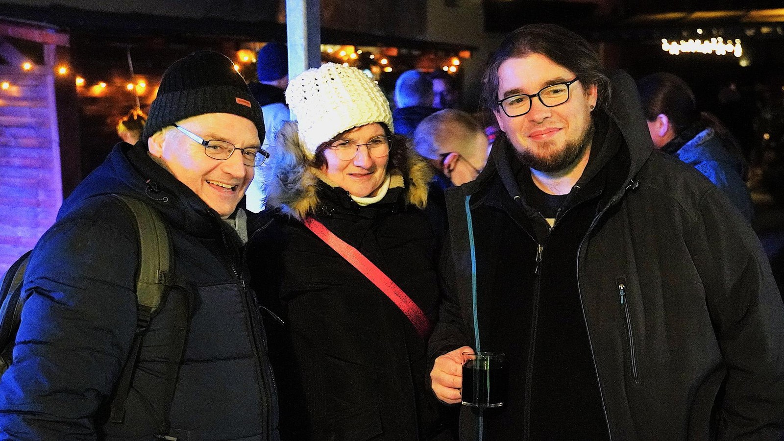 -So-kommen-Leute-zusammen-Wie-ein-Fensterkonzert-zum-gro-en-Ereignis-wird-in-Gera