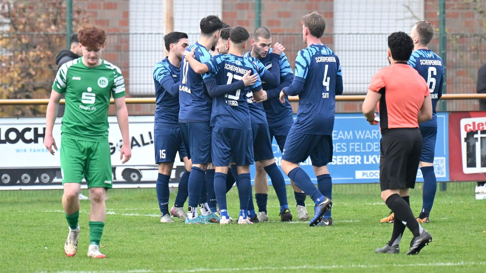 SV-Scherpenberg-Sieben-auf-einen-Streich-und-ein-Neuzugang-vom-Lokalrivalen