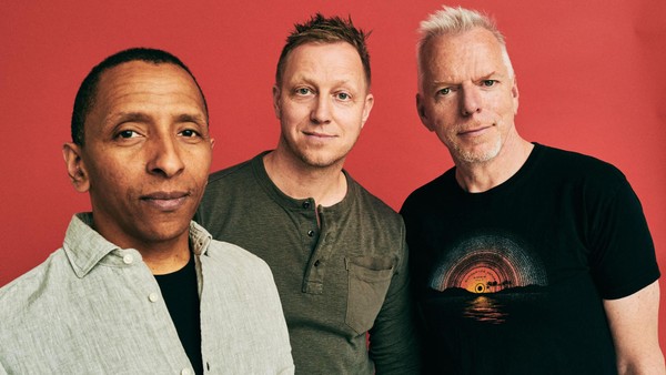 Von sanft bis feurig-karibisch: Das Tingvall Trio spielt Jazz in der Fabrik