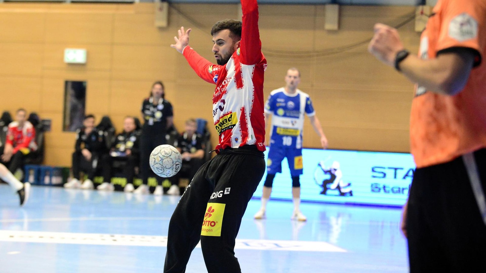 Schrecksekunde-f-r-Torh-ter-des-ThSV-Eisenach-vor-G-ppingen-Spiel