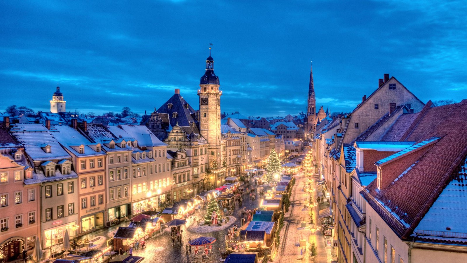 Unsch-ne-Szene-auf-Altenburger-Weihnachtsmarkt