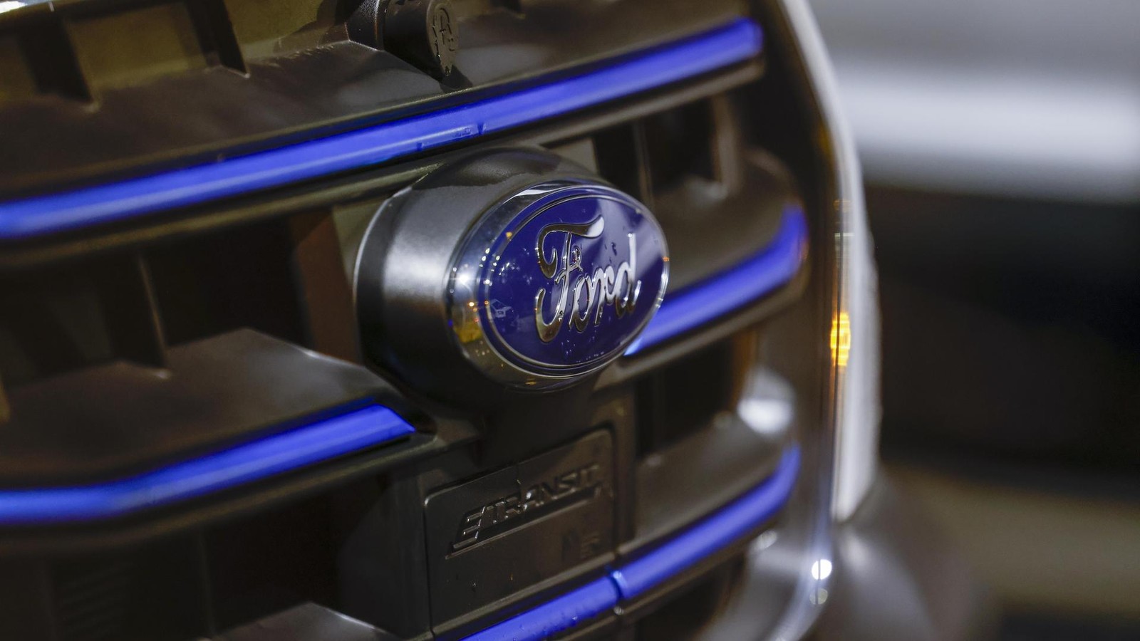 In-Greiz-geliehener-und-nicht-zur-ckgebrachter-Ford-Transporter-in-Berlin-wieder-aufgetaucht