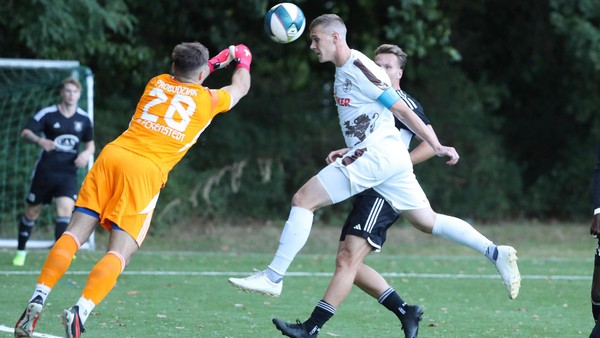 Schwere Verletzung: Für Braunschweiger Fußballer ist die Saison wohl gelaufen