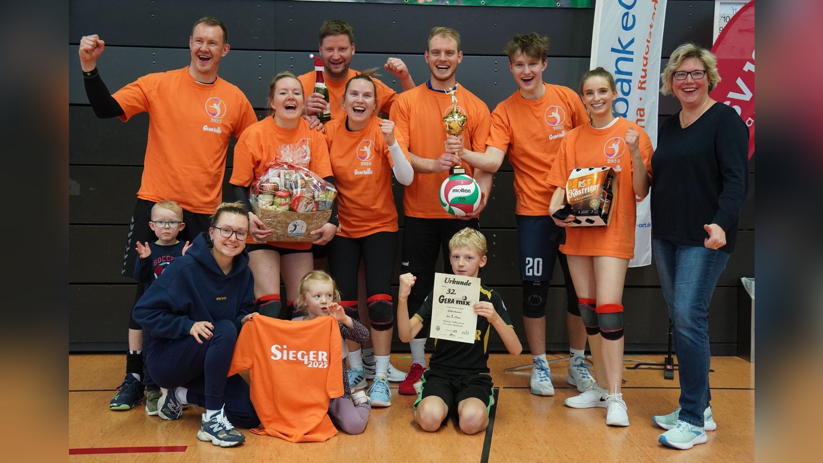 -Ballerdasnei-entthront-Rapunzels-Geiselnehmer-beim-Gera-mix