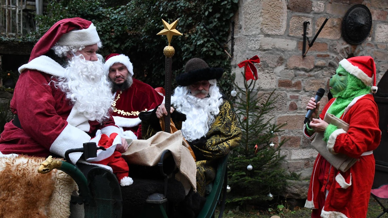 Trotz-Grinch-So-konnte-Weihnachten-in-einem-Dorf-im-Saale-Holzland-gerettet-werden