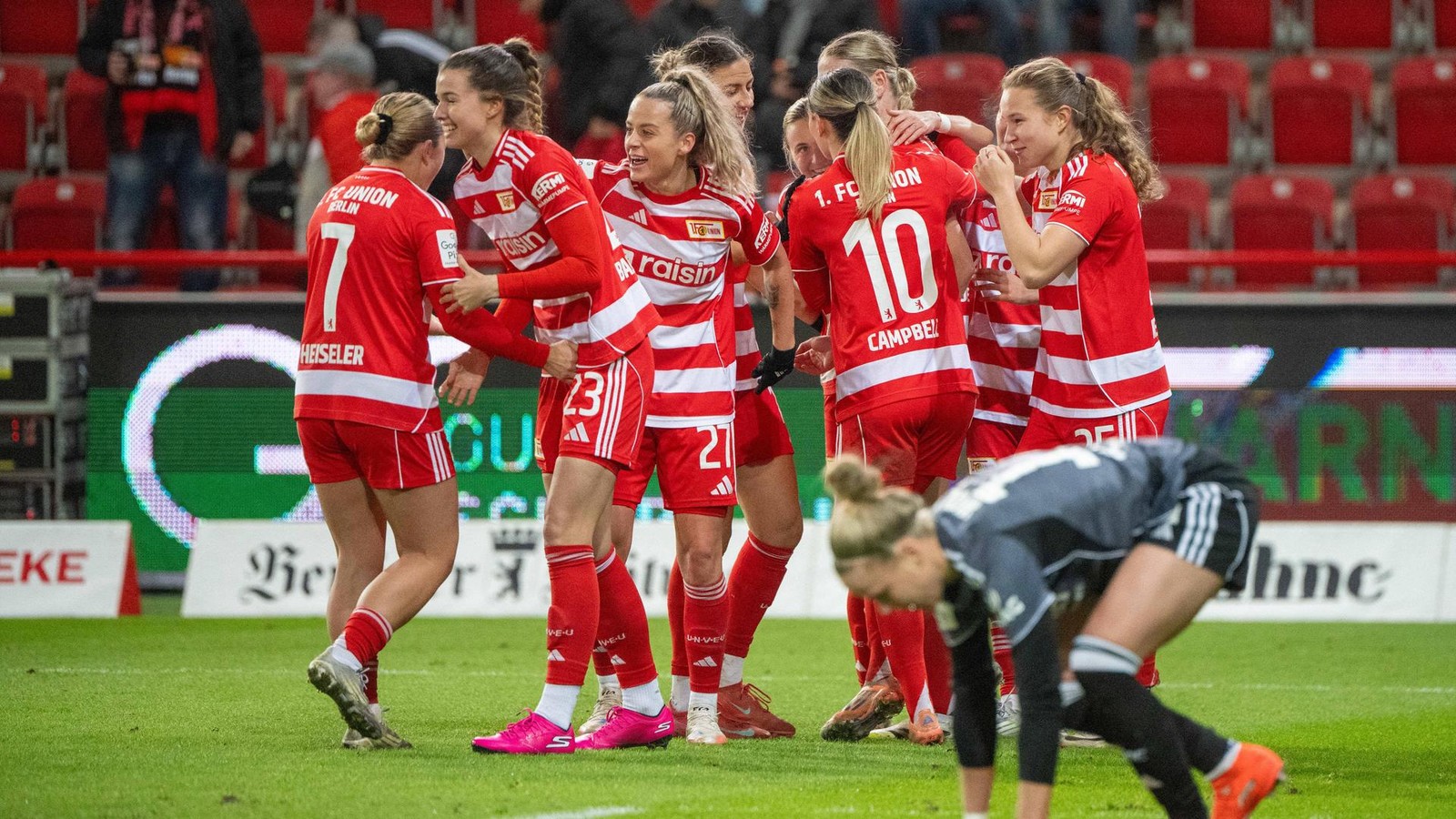 Tolle-Moral-Union-Berlin-feiert-gegen-Frankfurt-einen-gef-hlten-Sieg