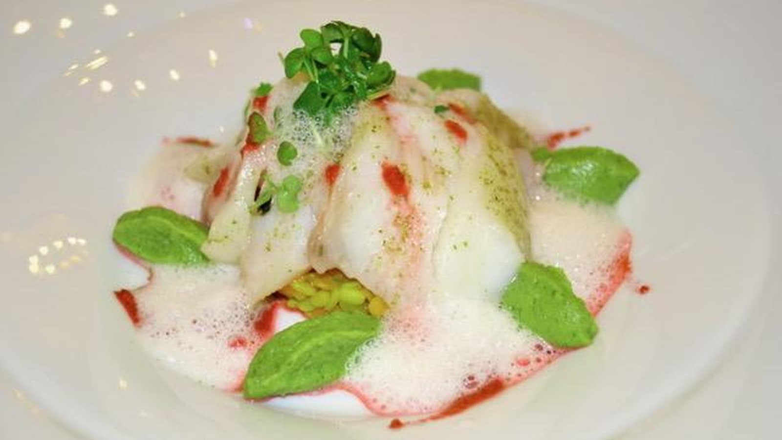 Kabeljaubl-ttchen-Sanddorn-Linsen-gr-nes-Selleriep-ree-von-Holger-Mootz