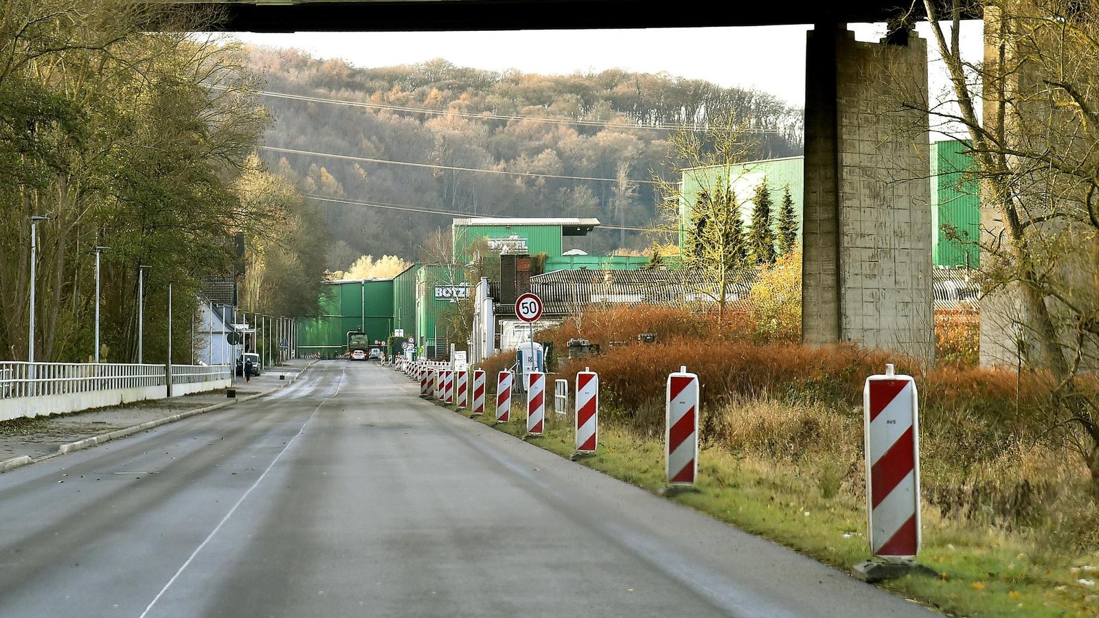 Endlich-Wittener-Stra-e-wieder-in-beide-Richtungen-befahrbar