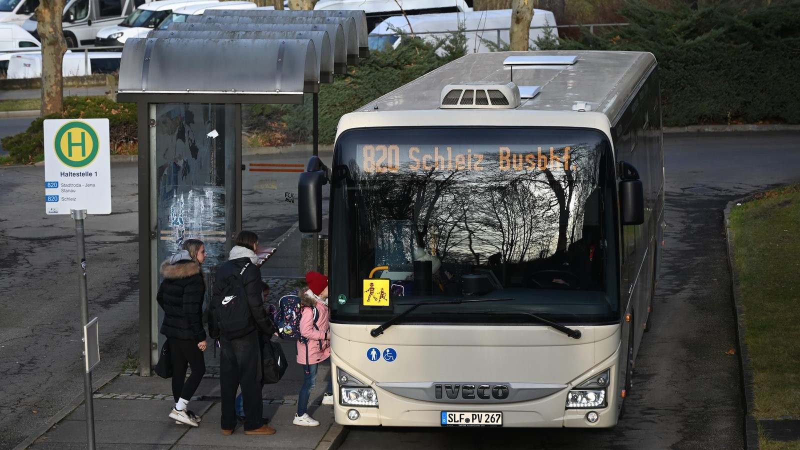 Kombus-nimmt-nach-Passagierkritik-Verschlechterungen-auf-Buslinie-Schleiz-Jena-weitestgehend-zur-ck