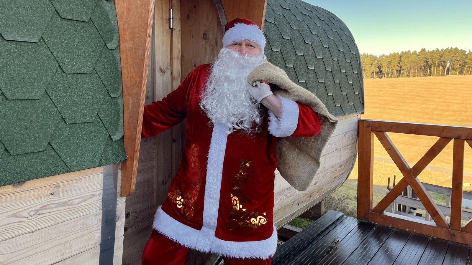 -Die-berrennen-uns-die-Kneipe-So-lief-das-Tourismus-Jahr-2025-im-Saale-Orla-Kreis