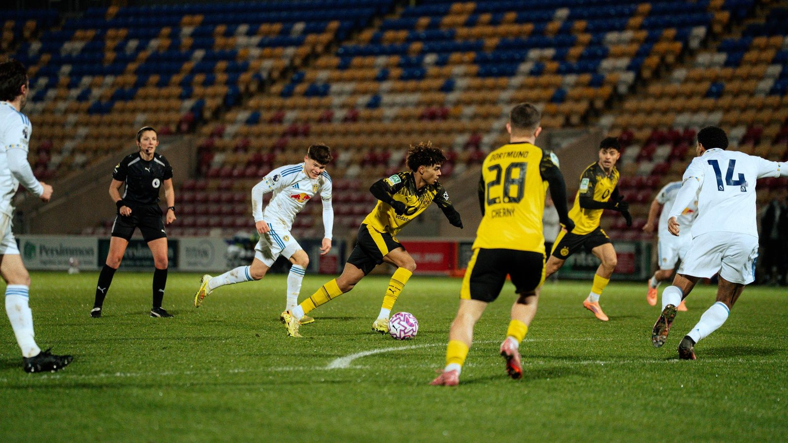 Nachwuchs-Cup-BVB-fertigt-Leeds-ab-dieses-Talent-stach-besonders-heraus