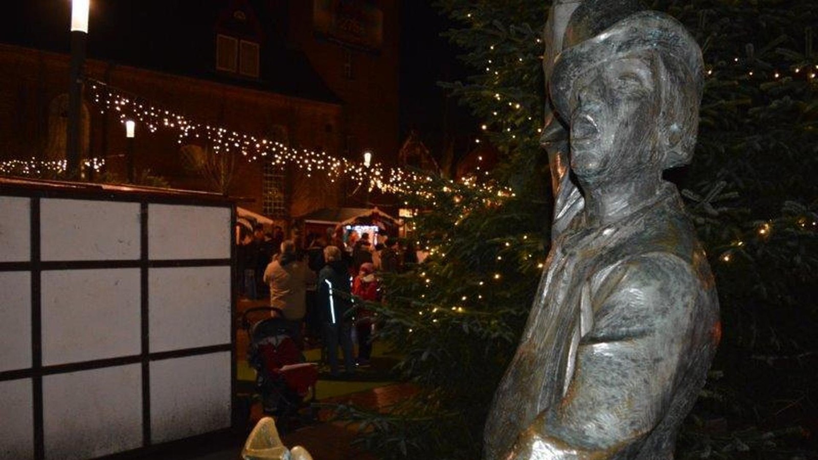 nazi-musik-auf-weihnachtsmarkt-in-otterndorf-wer-steckt-dahinter