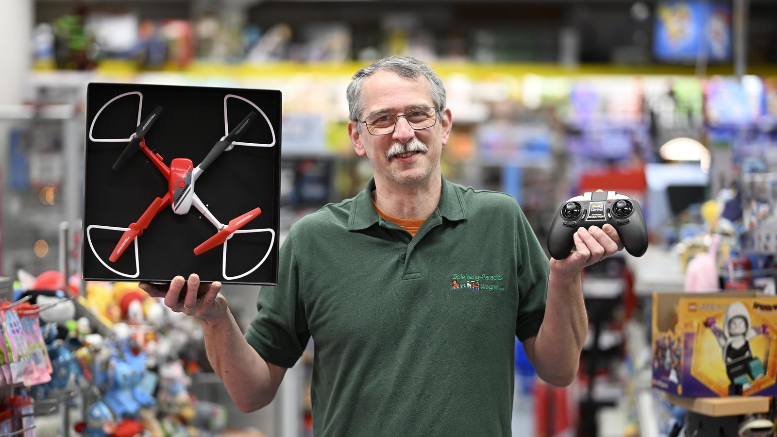 Drohnen-als-Weihnachtsgeschenk-Darum-sind-nicht-alle-f-r-Kinder-geeignet