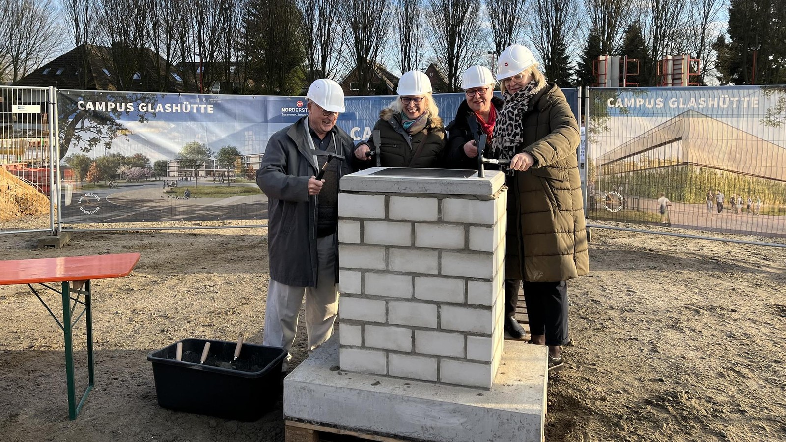 -Ein-Meilenstein-Grundstein-f-r-das-neue-Schulzentrum-S-d-ist-gelegt