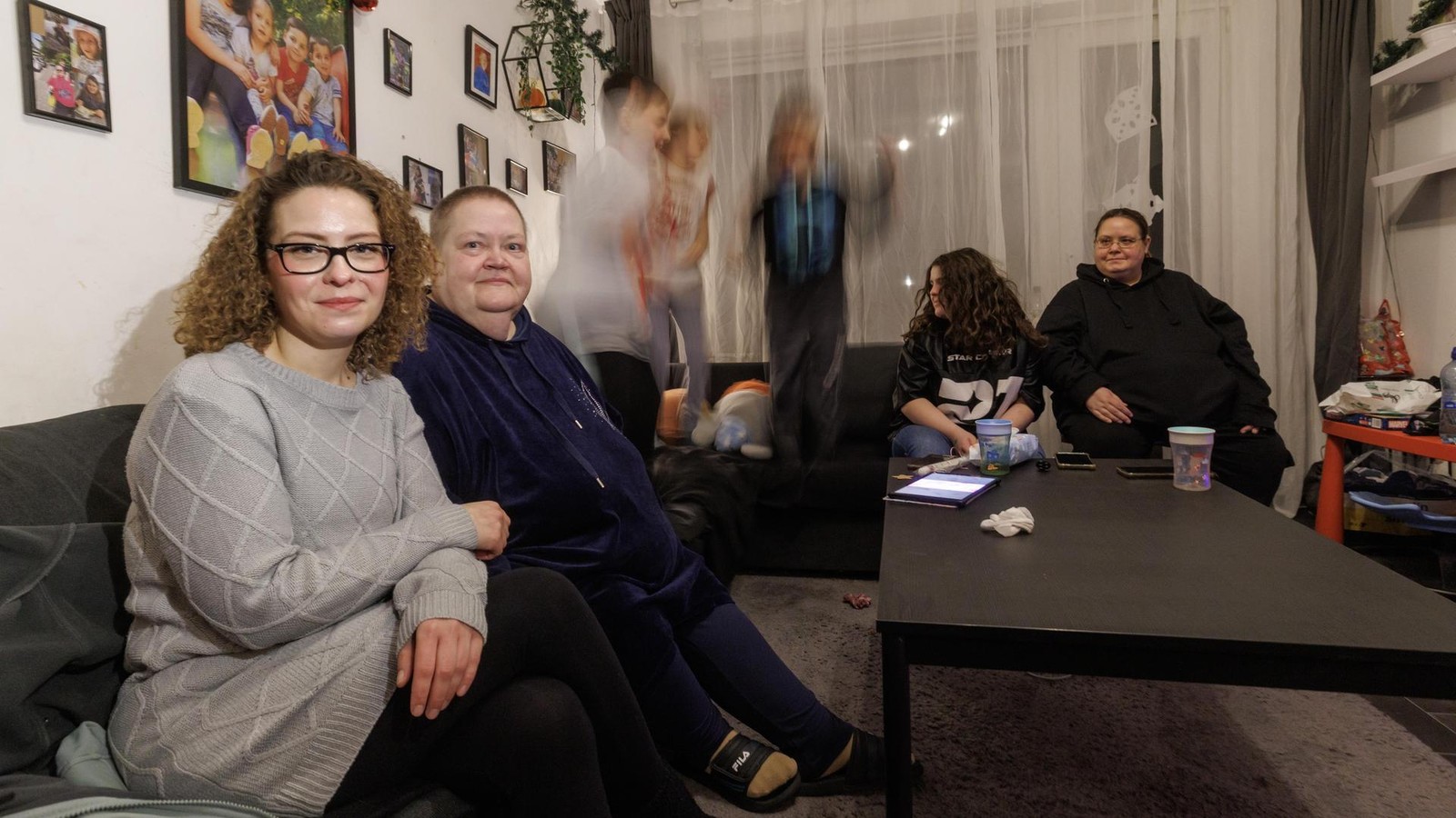 Familie-in-Not-Mutter-mit-zwei-behinderten-Kindern-hofft-auf-Weihnachtswunder