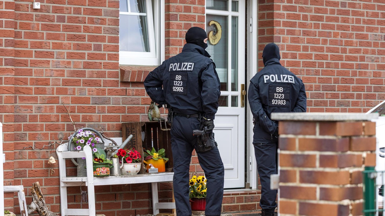 Rechte-Terrorzelle-Sieben-junge-Verd-chtige-angeklagt