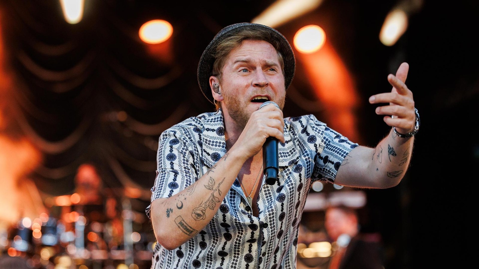 Vor-gro-er-ZDF-Party-in-Hamburg-Johannes-Oerding-verr-t-Silvester-Ritual