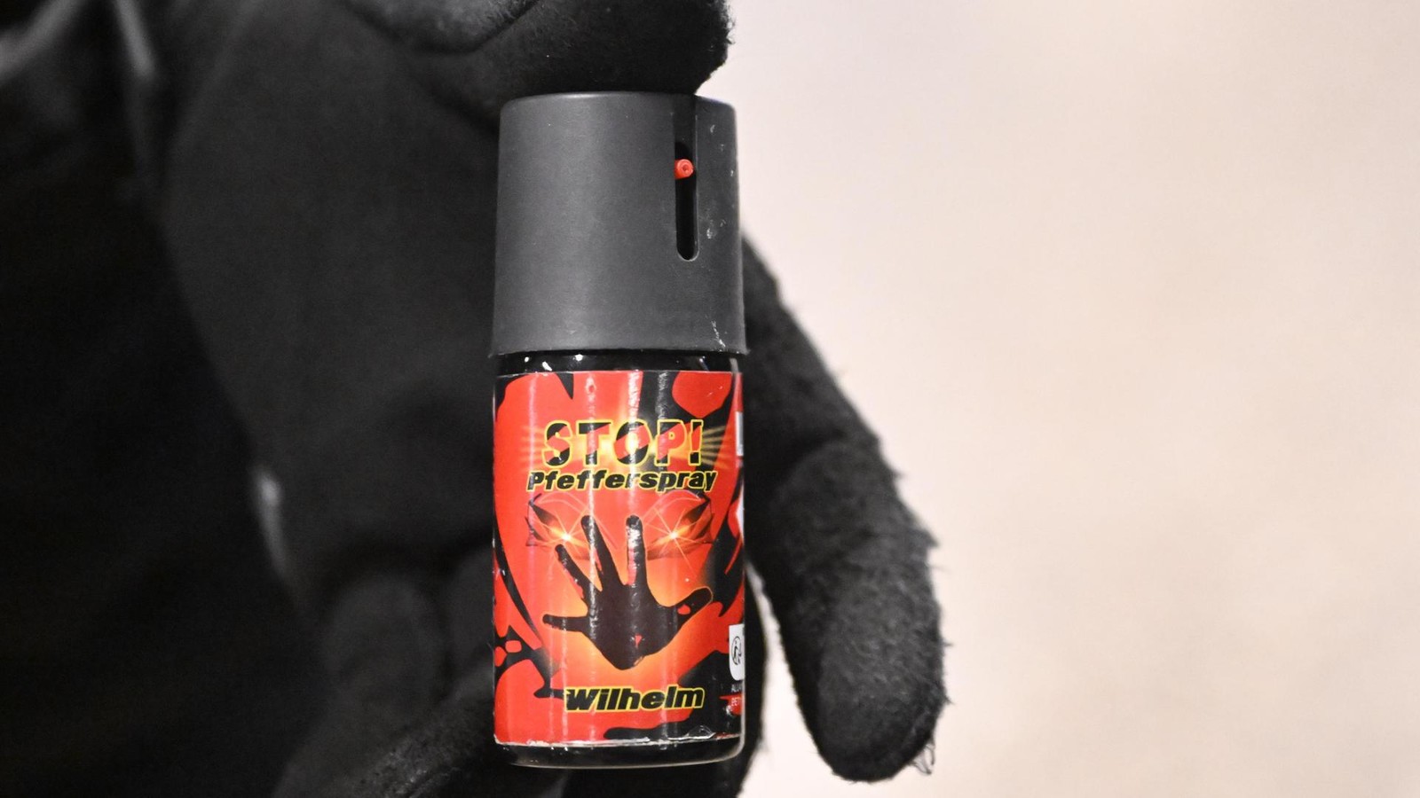 Raub-berfall-in-Gelsenkirchen-Drei-Unbekannte-attackieren-39-J-hrigen