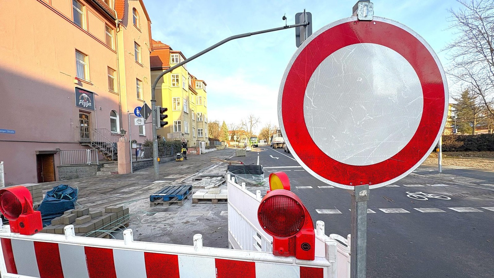 Drei-Jahre-mit-Gro-baustelle-auf-wichtiger-Magistrale-in-Weimar-endlich-berstanden