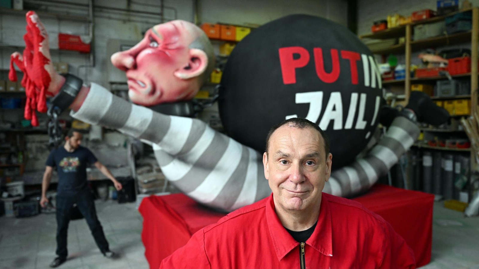 Einsch-chterungsversuch-aus-Russland-Klage-gegen-Wagenbauer-Jacques-Tilly