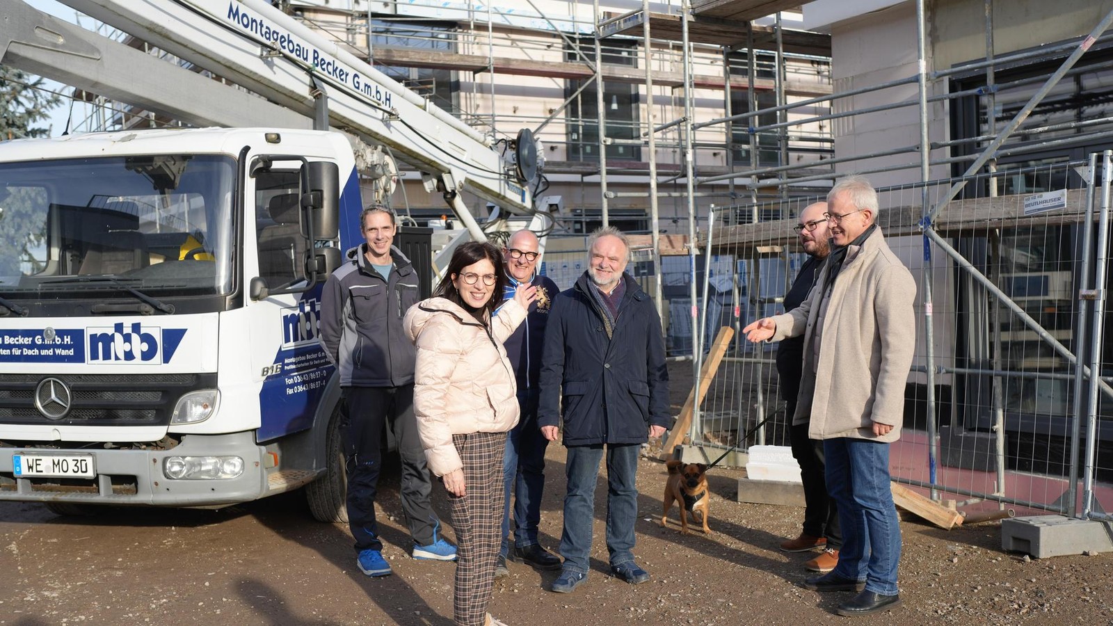 Baustellenparty-in-S-mmerda-Bratwurst-und-Gl-hwein-statt-Baul-rm-im-Wohn-und-Pflegecampus