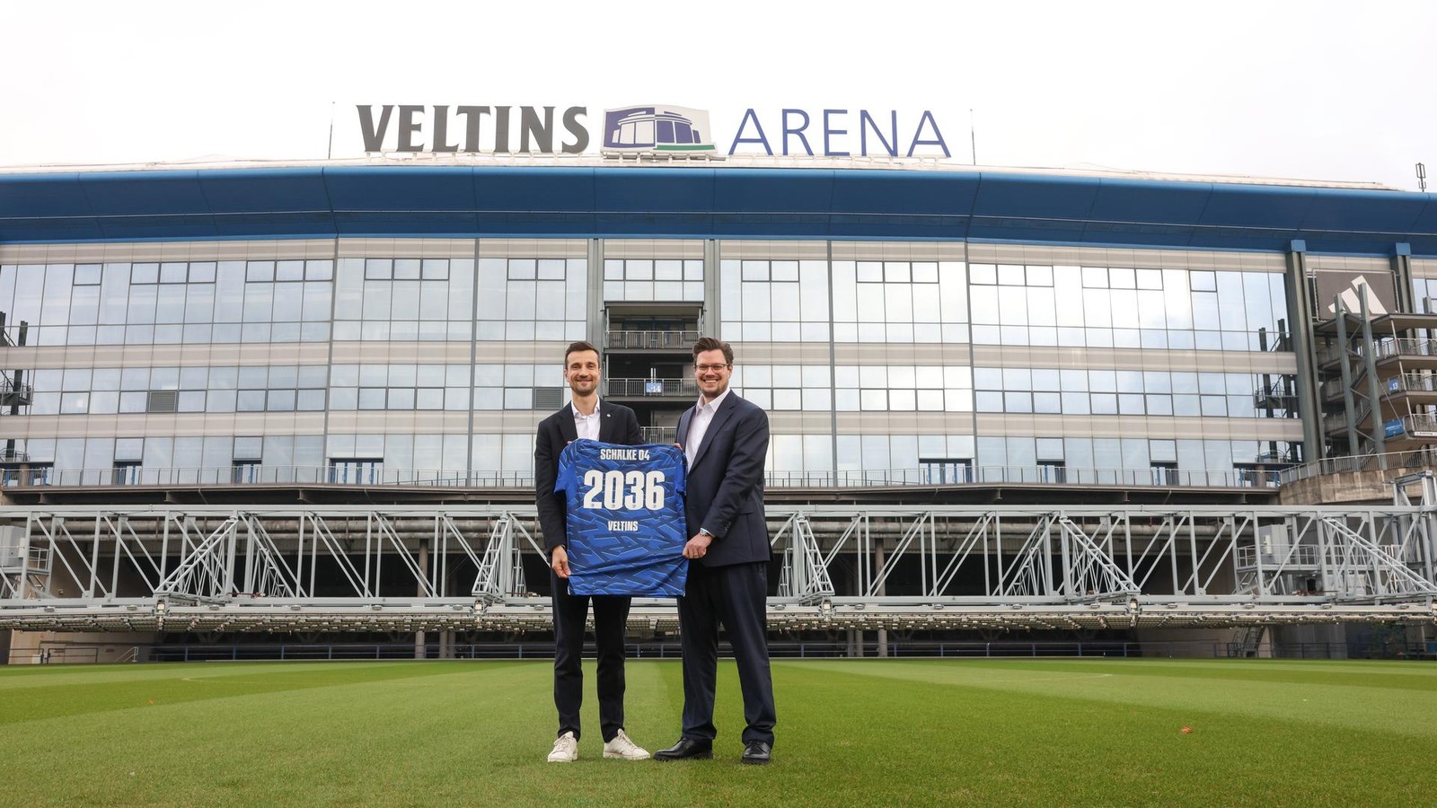 Veltins-beh-lt-Namensrechte-an-Schalke-Arena-Das-sagt-Matthias-Tillmann
