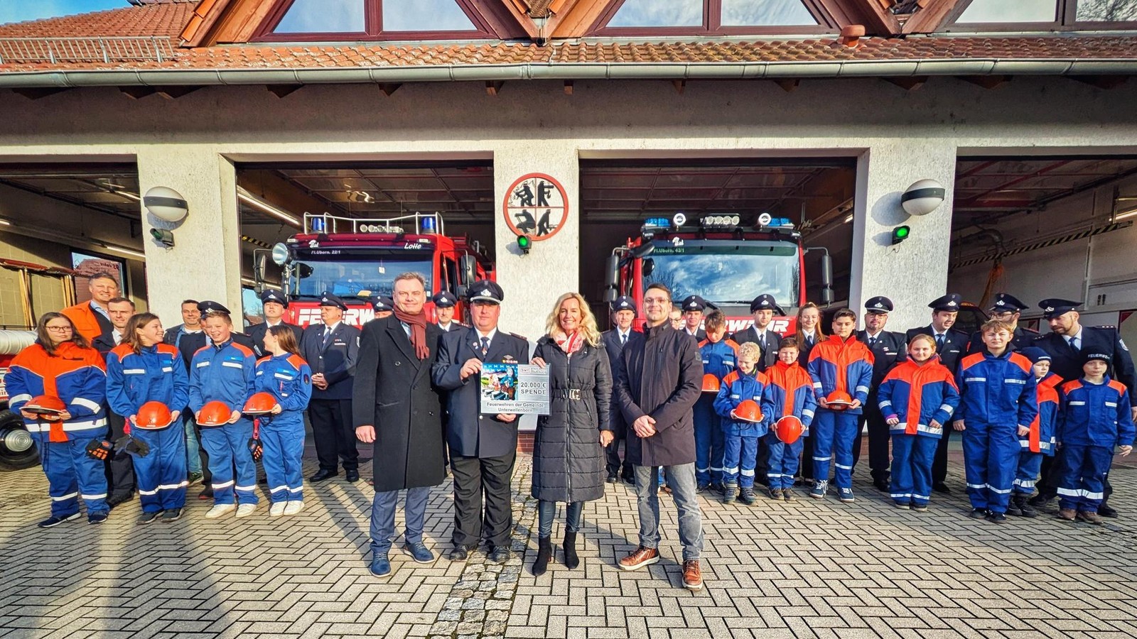 Eine-Mega-Spende-gab-es-f-r-f-nf-Freiwillige-Feuerwehren-in-Saalfeld-Rudolstadt