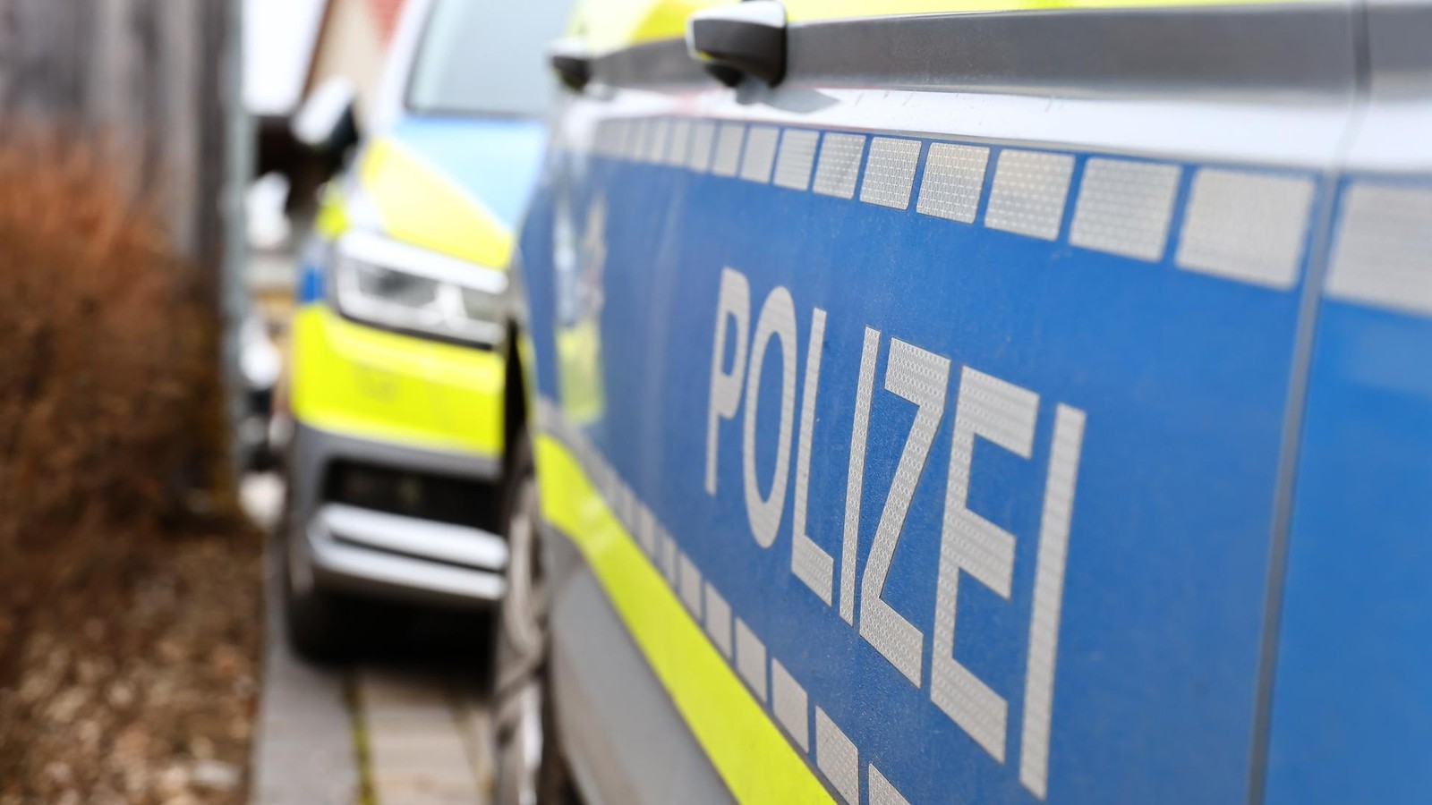 Hausmeister-in-Weimar-mit-Messer-bedroht