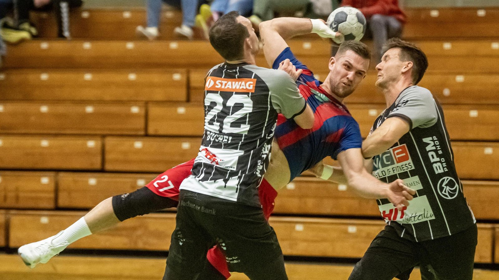 OSC-Rheinhausen-feiert-nach-starkem-Geburtstagsauftritt-von-Lukas-H-ller