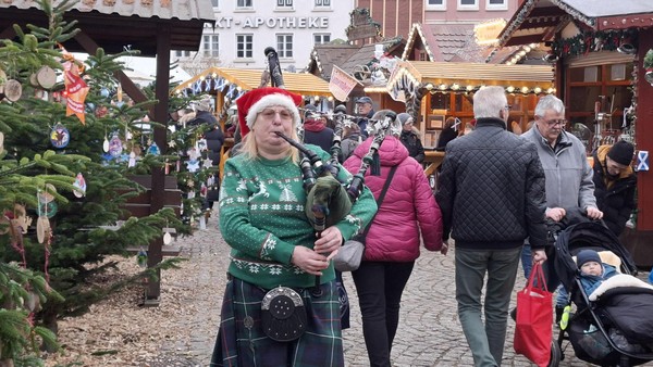 Schottische Weihnacht in Peine – nicht nur heißer Whisky und nackte Männerbeine locken