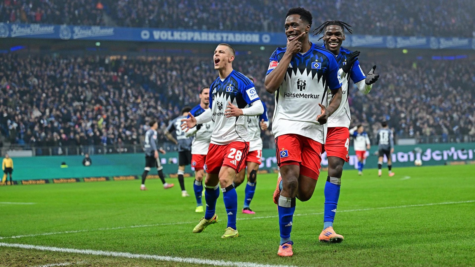 Dieser-HSV-ist-bereit-f-r-den-Klassenerhalt-dank-eines-berfliegers